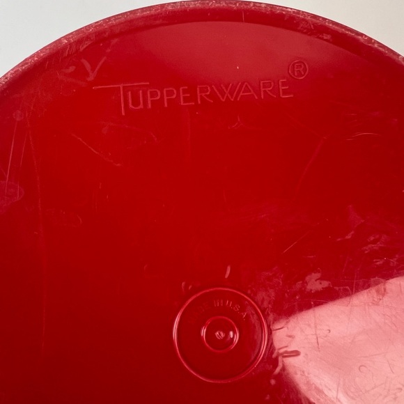 VTG Tupperware 1626-1 Red Tulip Quilt Canister w/Lid - Picture 4 of 7